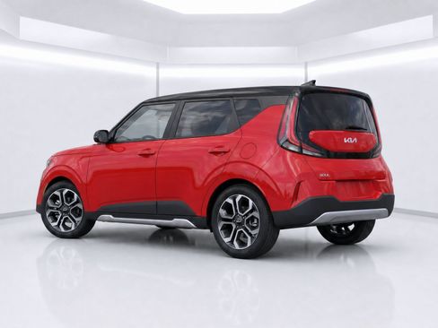 Used 2025 Kia Soul EX FWD image 7
