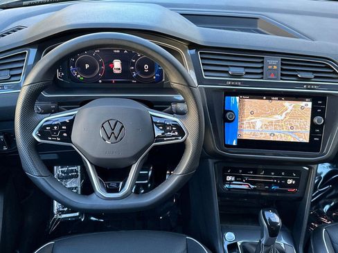 New 2023 Volkswagen Tiguan SEL R-Line image 13