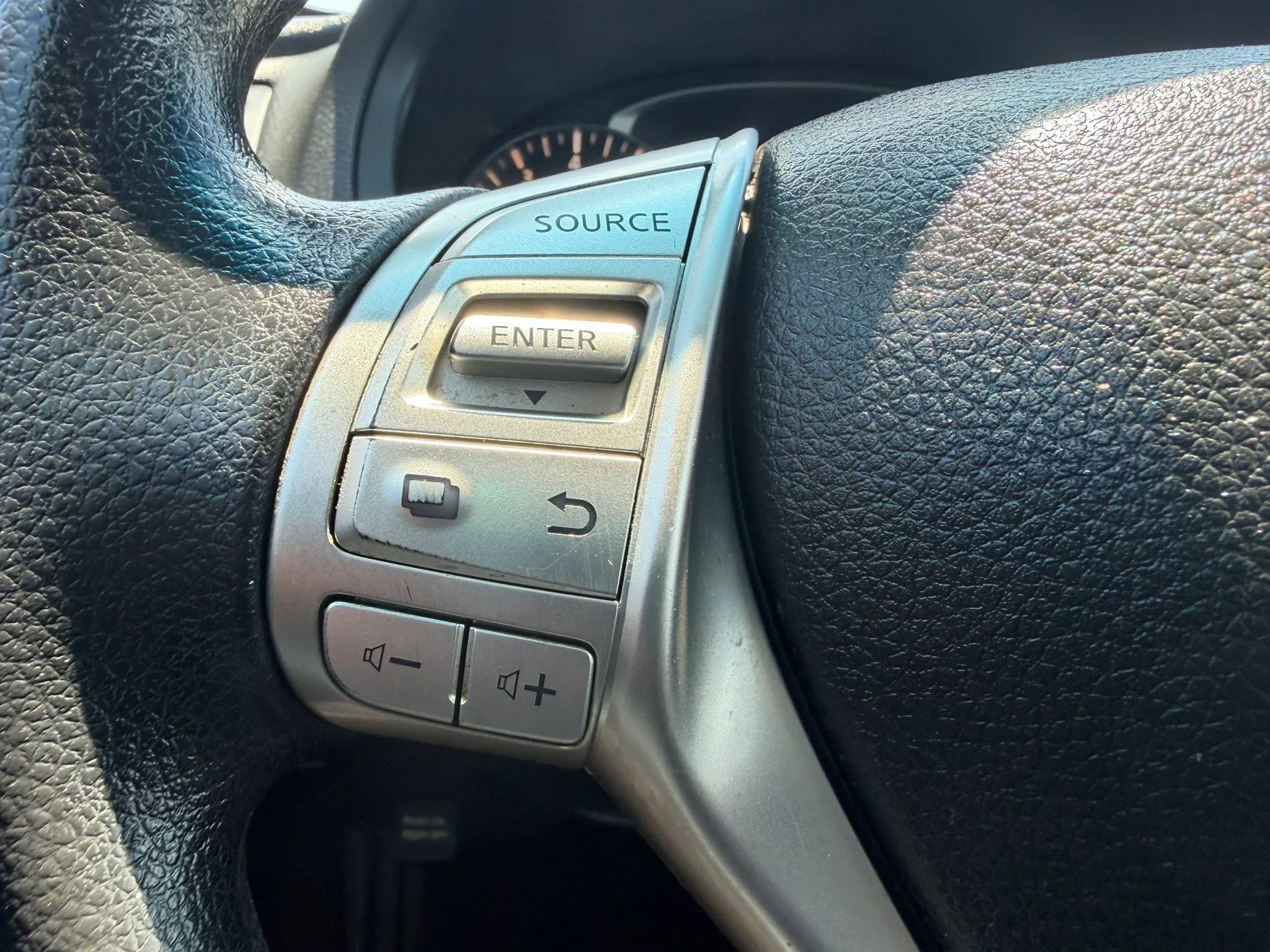Used 2016 Nissan Altima 2.5 S w/ Power Driver Seat Package FWD image 13