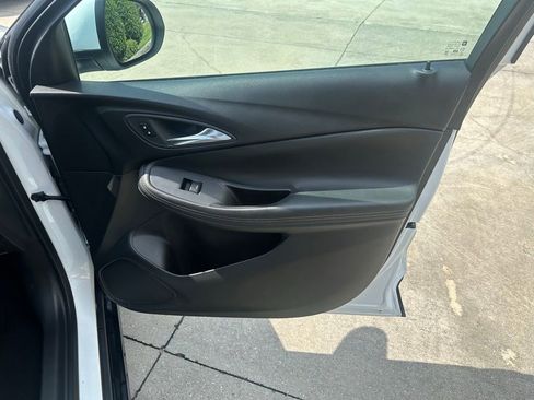 Used 2024 Buick Encore GX Sport Touring image 25