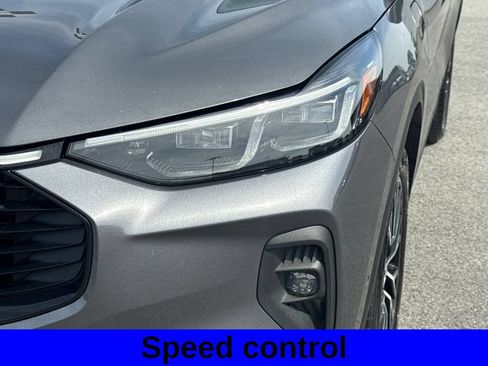 Used 2023 Ford Escape SE w/ PHEV Premium Package FWD image 17