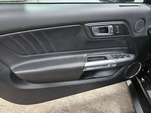 Used 2023 Ford Mustang Premium image 12