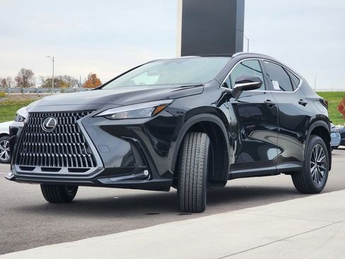 Used 2025 Lexus NX 350 AWD w/ Accessory Package (2T) image 16