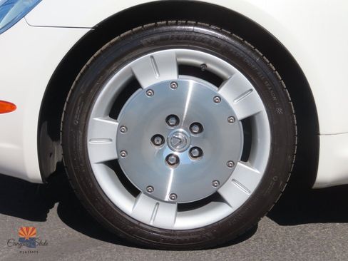 Used 2004 Lexus SC 430 Convertible image 16