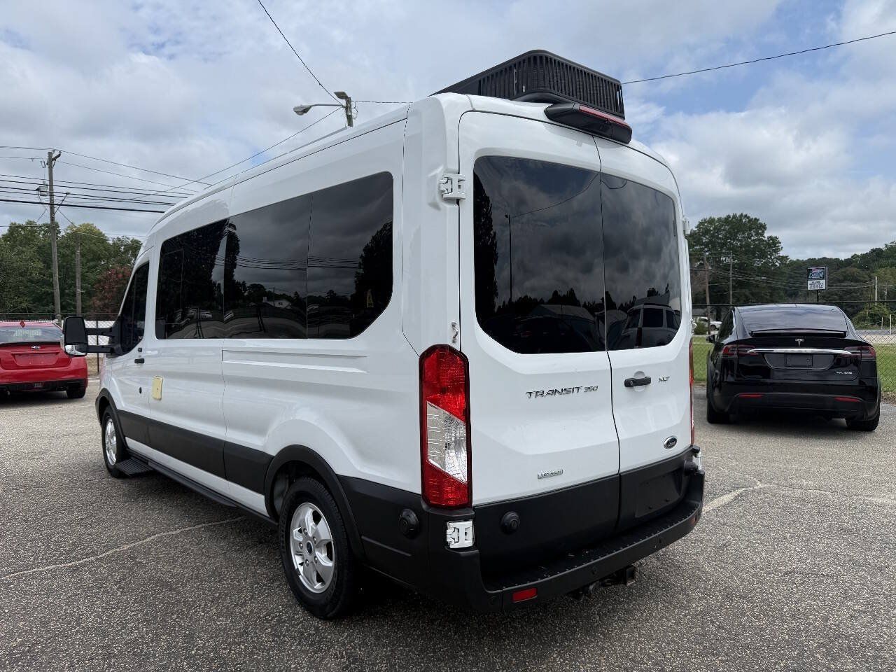 Used 2019 Ford Transit 350 XLT RWD image 21