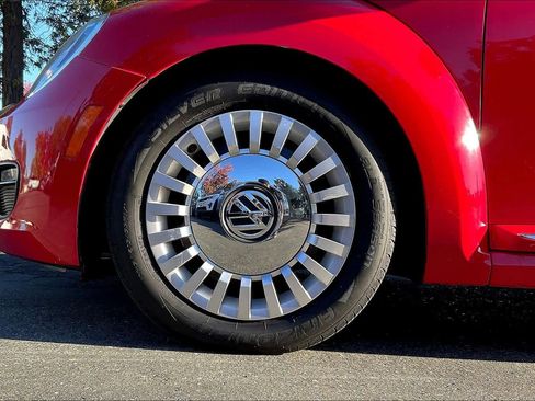 Used 2014 Volkswagen Beetle 2.5 image 11