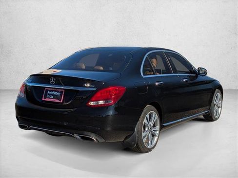 Used 2018 Mercedes-Benz C 300 4MATIC Sedan image 5