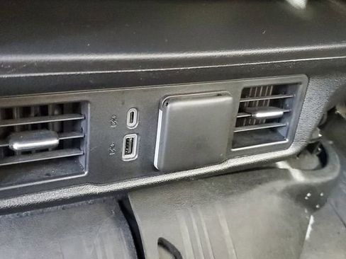 Certified 2023 GMC Sierra 1500 SLE image 11