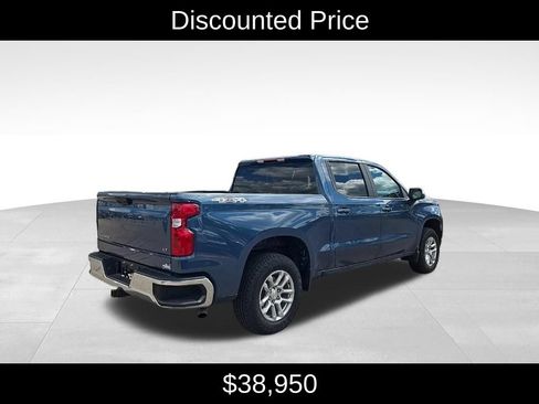 Used 2024 Chevrolet Silverado 1500 LT AWD/4WD image 3