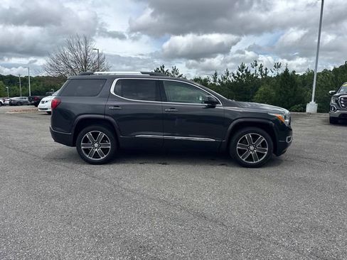 Used 2019 GMC Acadia Denali w/ Technology Package AWD/4WD image 3