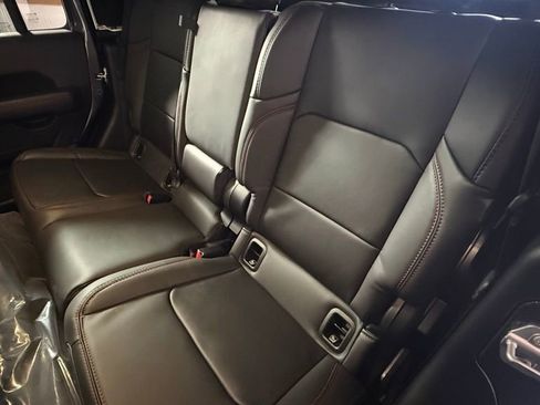 New 2026 Jeep Gladiator Rubicon AWD/4WD image 14