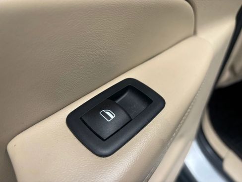 Used 2017 Jeep Grand Cherokee Limited w/ Luxury Group II AWD/4WD image 59