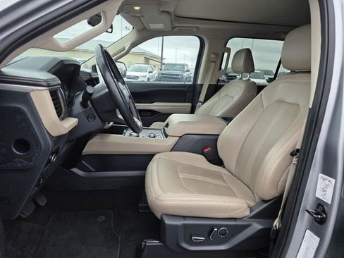 Used 2024 Ford Expedition Max Limited AWD/4WD image 13