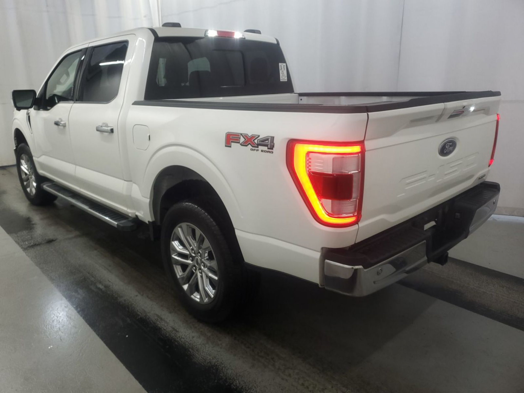 Used 2023 Ford F150 Lariat w/ FX4 Off-Road Package AWD/4WD image 3