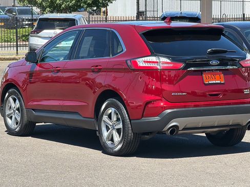 Used 2019 Ford Edge SEL w/ Equipment Group 201A FWD image 7
