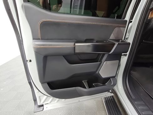 Used 2023 Ford F150 Platinum image 35