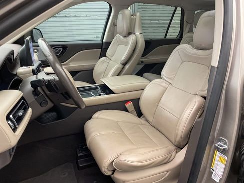 Used 2021 Lincoln Aviator Reserve w/ Equipment Group 201A RWD image 20