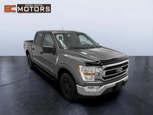 Used 2022 Ford F150 XLT image 7