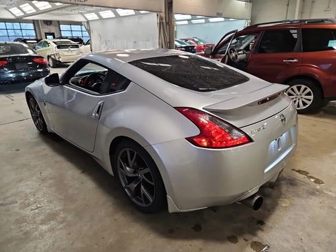 Used 2014 Nissan 370Z Coupe w/ Sport Package image 2