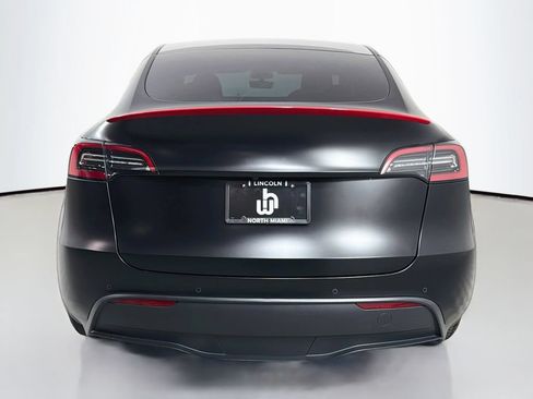 Used 2022 Tesla Model Y Performance AWD/4WD image 6