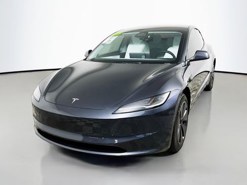 Used 2025 Tesla Model 3 Long Range image 10