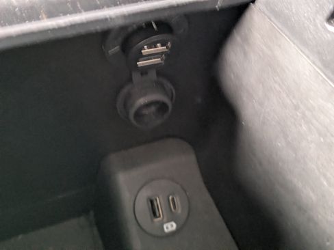 Used 2022 Ford F150 Limited image 35