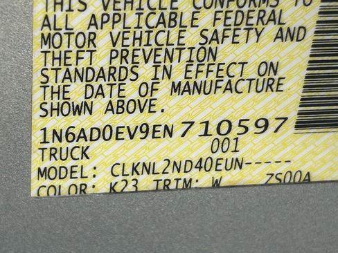 Used 2014 Nissan Frontier SV image 38