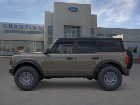 New 2025 Ford Bronco 4-Door w/ Sasquatch Package AWD/4WD image 3