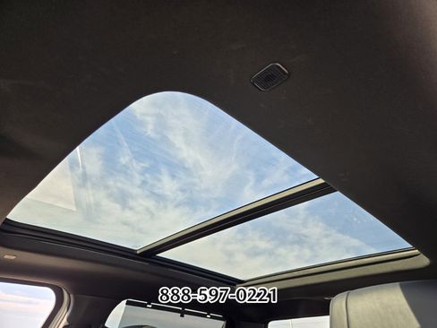 Used 2024 Toyota Tundra Platinum image 12