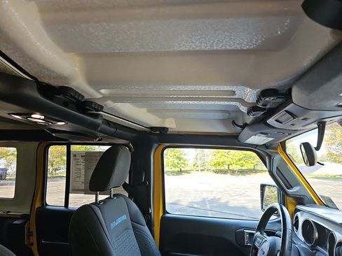 Used 2021 Jeep Wrangler Unlimited Sport AWD/4WD image 14