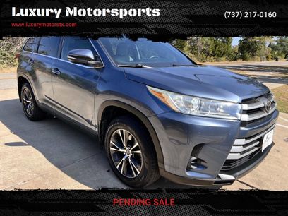 Used 2019 Toyota Highlander LE
