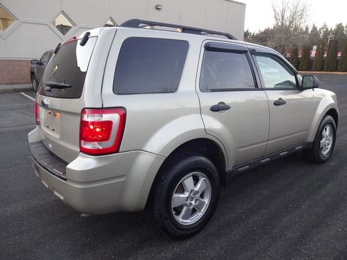 Used 2012 Ford Escape XLT image 3