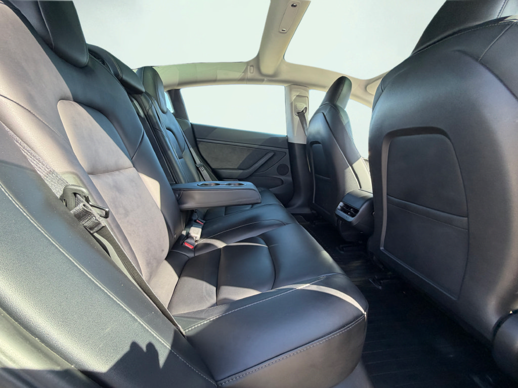 Used 2023 Tesla Model 3 Standard Range RWD image 33