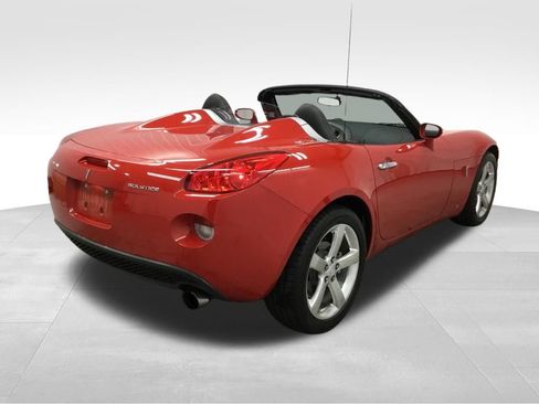 Used 2007 Pontiac Solstice Base w/ Premium Package image 12
