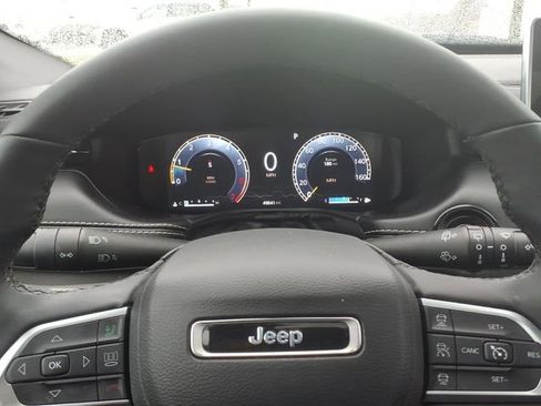 Used 2024 Jeep Compass Limited w/ High Altitude Package image 20