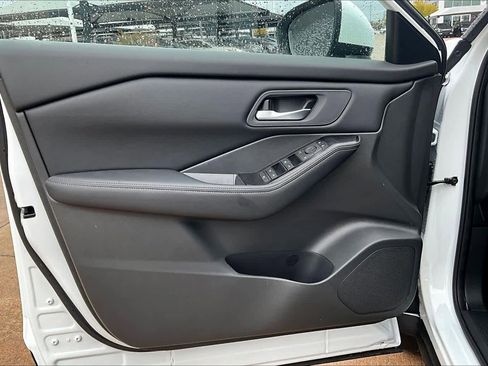 New 2026 Nissan Rogue SV w/ Cold Weather Package image 10