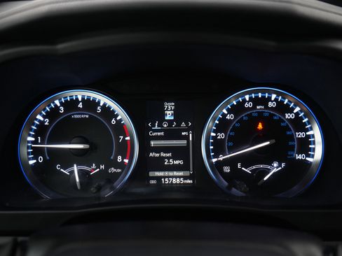 Used 2014 Toyota Highlander XLE AWD/4WD image 24