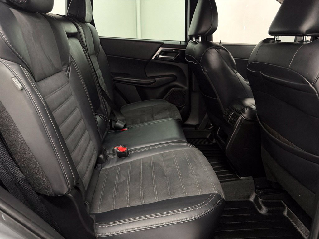 Used 2022 Mitsubishi Outlander SE FWD image 25
