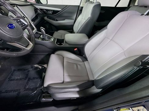 Certified 2025 Subaru Outback Limited image 28