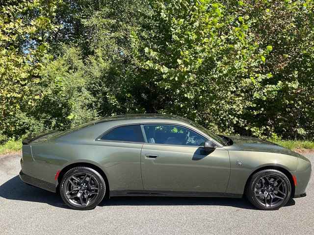 Used 2026 Dodge Charger Scat Pack AWD/4WD image 5