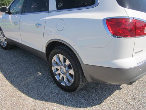 Used 2012 Buick Enclave Premium image 6