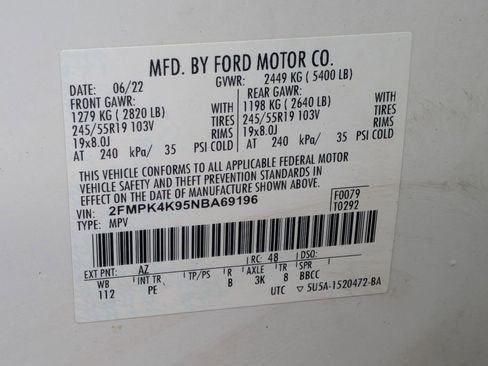 Used 2022 Ford Edge Titanium w/ Equipment Group 301A AWD/4WD image 30