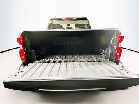 Used 2024 Chevrolet Silverado 1500 LT image 27