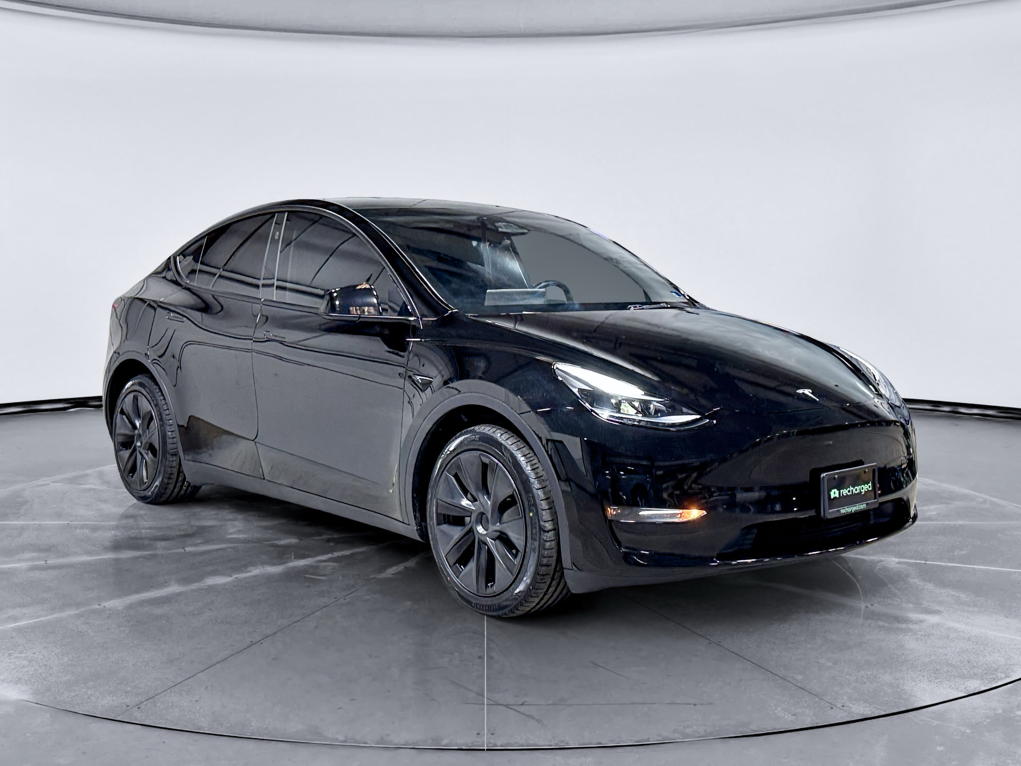Used 2025 Tesla Model Y Long Range AWD/4WD image 4