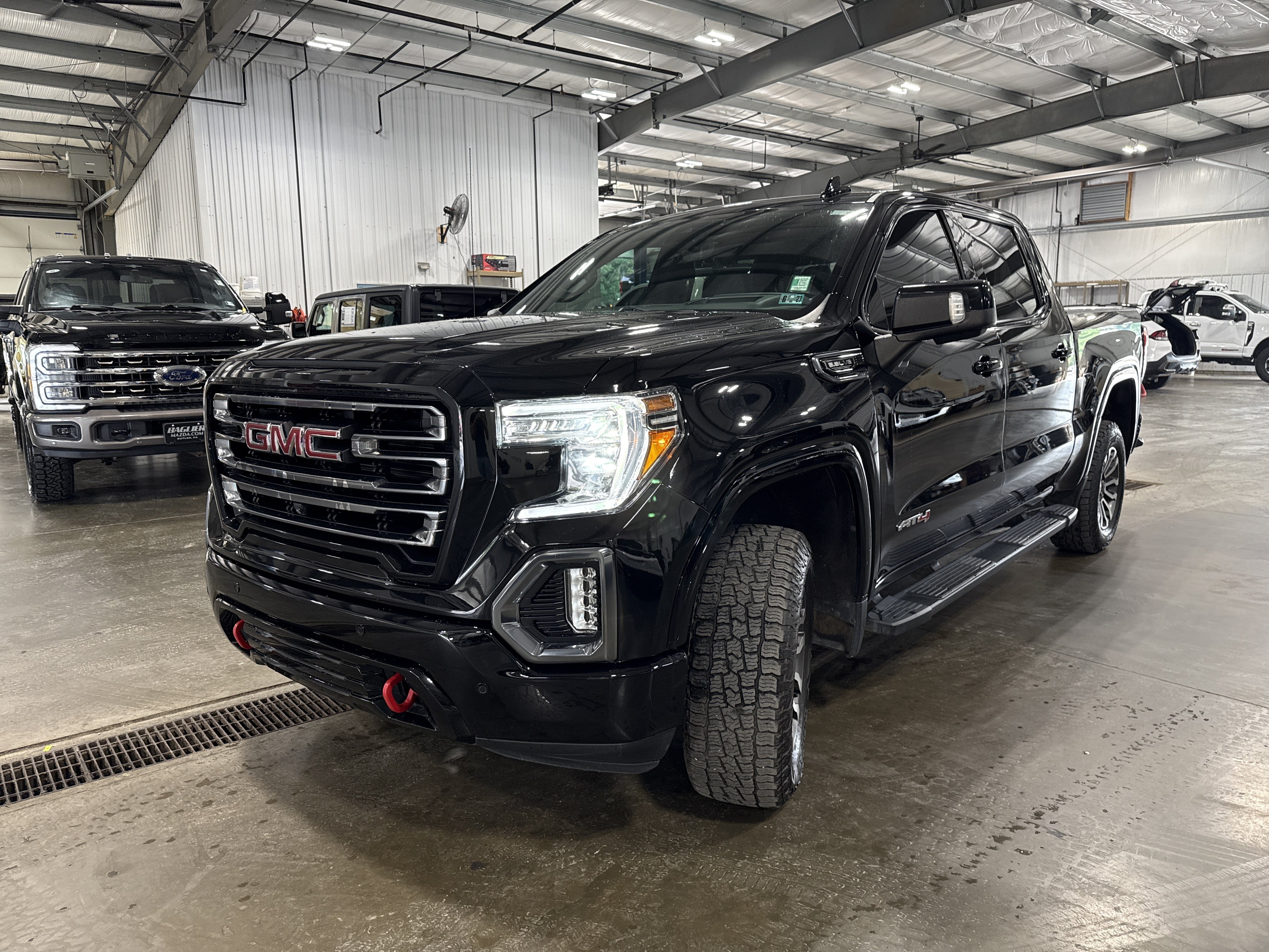 Used 2020 GMC Sierra 1500 AT4 w/ AT4 Premium Package AWD/4WD image 6