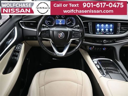 Used 2023 Buick Enclave Essence image 12