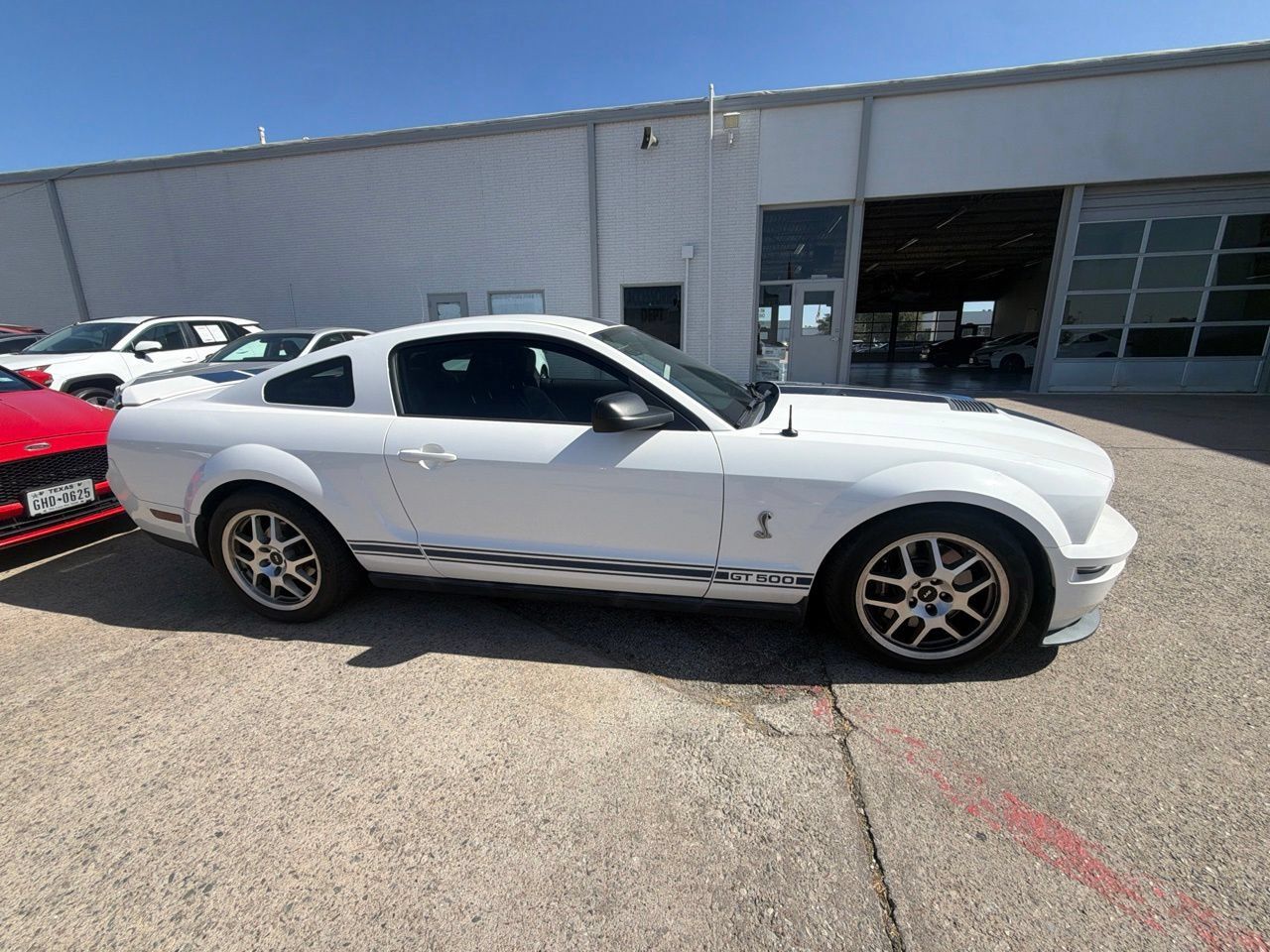 Used 2007 Ford Mustang Shelby GT500 RWD image 4