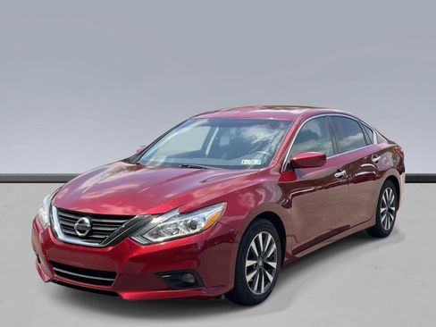 Used 2017 Nissan Altima 2.5 SV FWD image 1