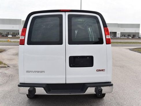 Used 2024 GMC Savana 2500 w/ Driver Convenience Package image 6