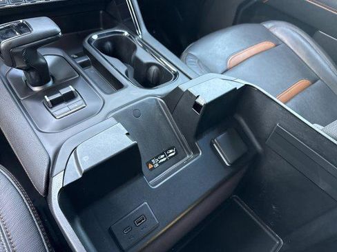 Used 2024 GMC Sierra 1500 AT4 w/ Technology Package image 23